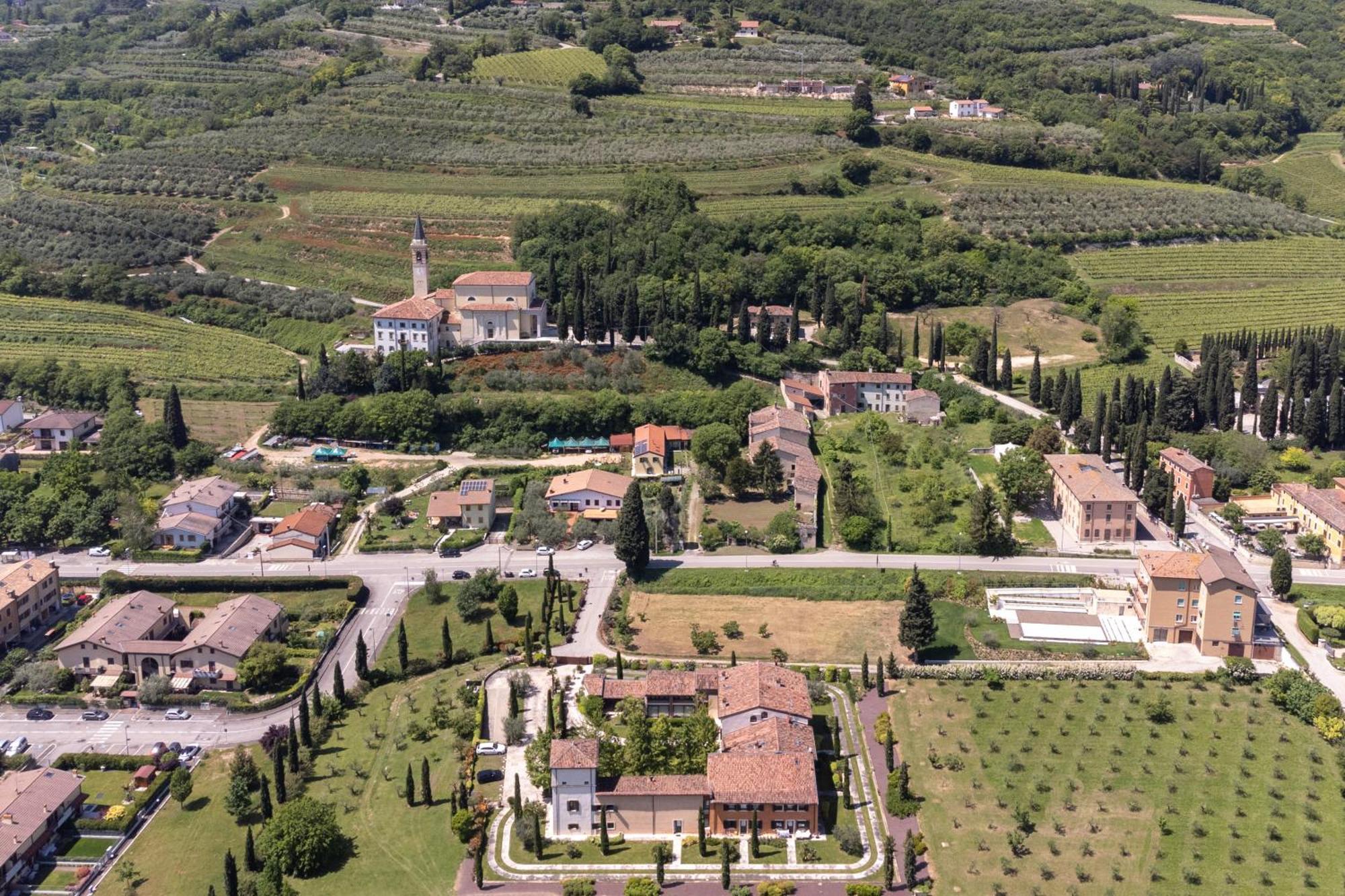 Portami In Collina Villa San Martino Buon Albergo Bagian luar foto